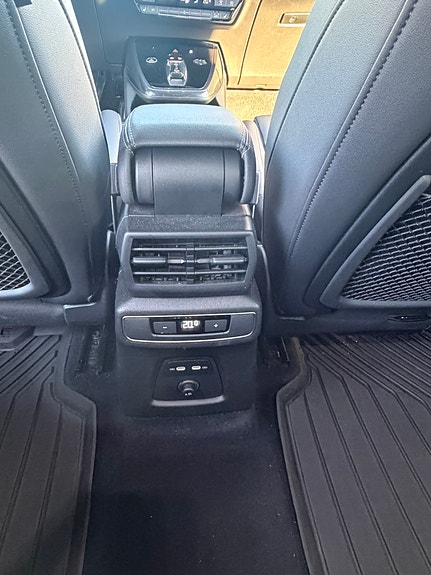 Audi Q4 e-tron 13 of 23