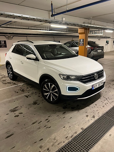 Volkswagen T-Roc 7 of 7