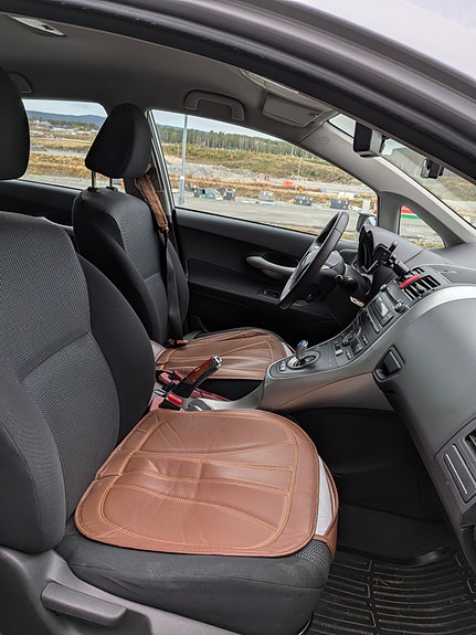 Toyota Auris 6 of 13