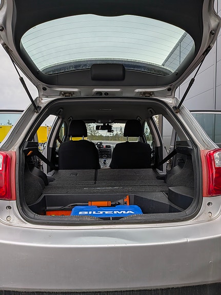 Toyota Auris 7 of 13