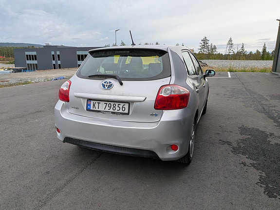 Toyota Auris 3 of 13