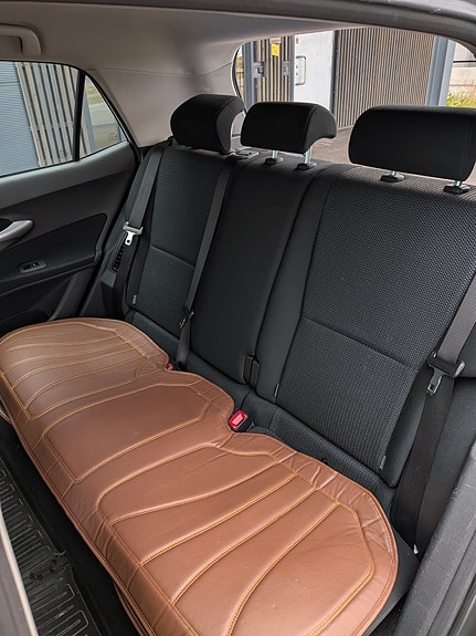 Toyota Auris 9 of 13