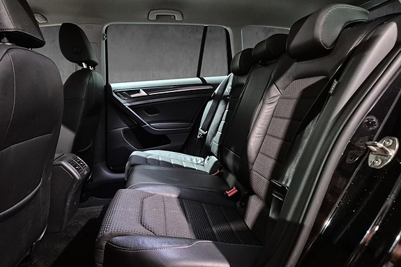 Volkswagen Golf VII 14 of 20