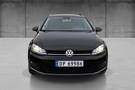 Volkswagen Golf VII 2 of 20