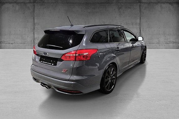 Ford Focus 4 of 22