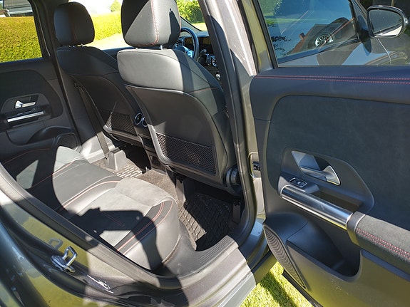 Mercedes-Benz GLA250 e 15 of 15