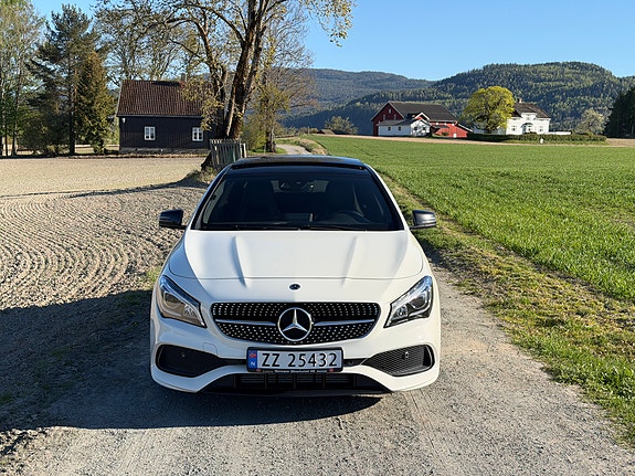 Mercedes-Benz CLA220 d 5 of 14