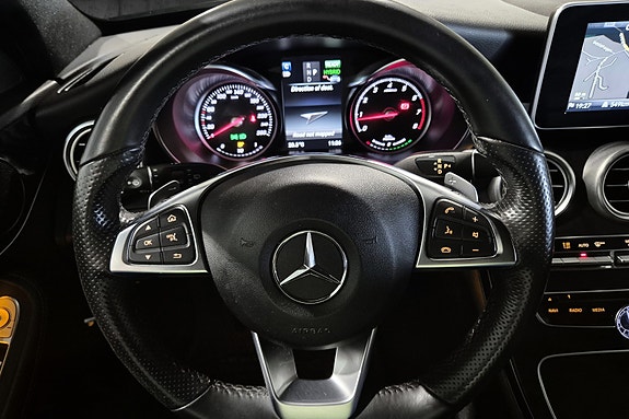 Mercedes-Benz 18 of 22