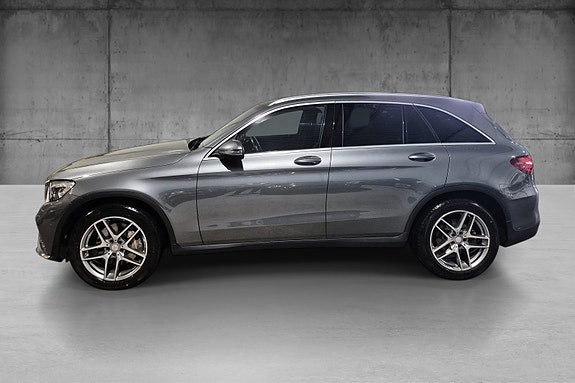 Mercedes-Benz GLC220 d 2 of 17