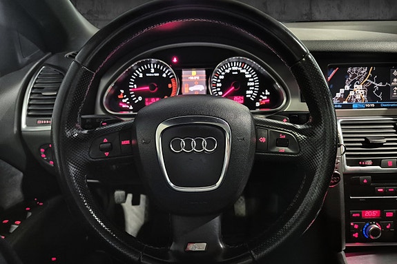 Audi Q7 13 of 22