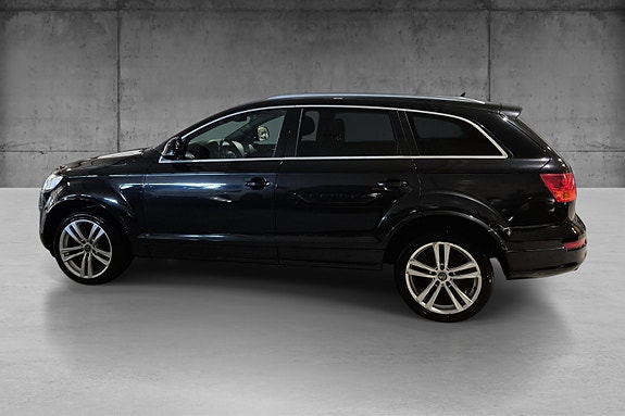 Audi Q7 3 of 22