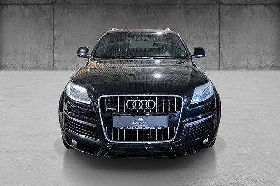 Audi Q7 9 of 22