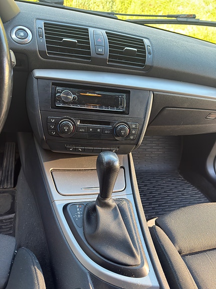 BMW 120d 9 of 29