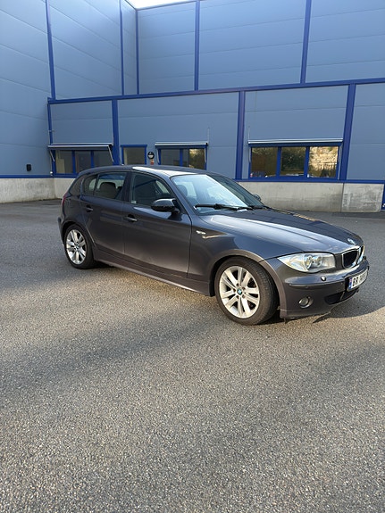 BMW 120d 3 of 29