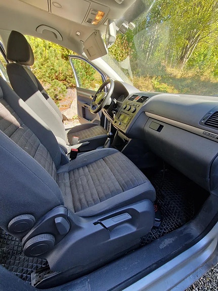 Volkswagen Touran 11 of 13