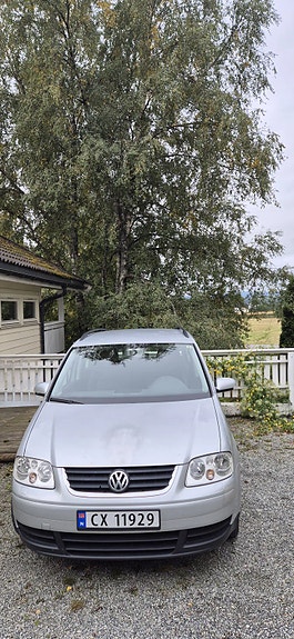 Volkswagen Touran 12 of 13