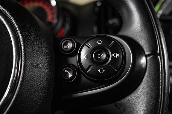 MINI Countryman Cooper SE 17 of 30