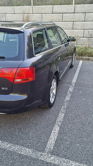 Audi A4 6 of 22