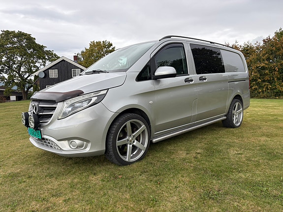 Mercedes-Benz Vito 119 2 of 13