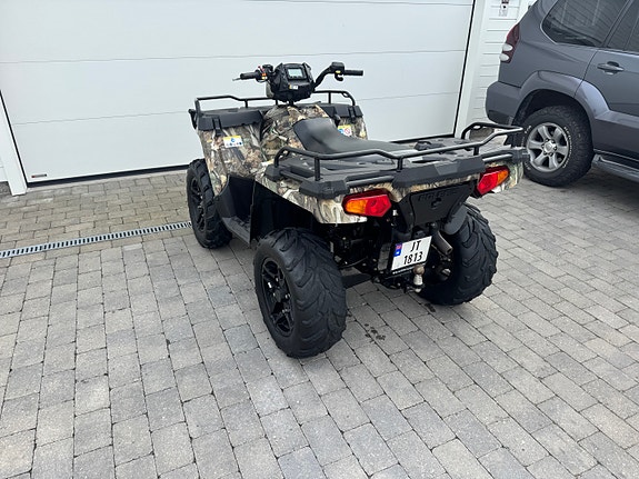 Polaris Sportsman 570 EFI EPS. 3 of 12