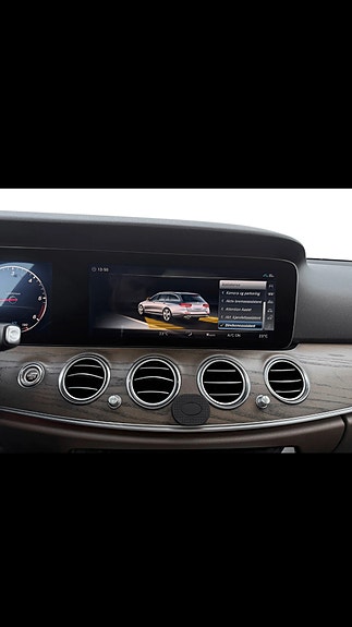 Mercedes-Benz E220 d 25 of 30