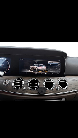 Mercedes-Benz E220 d 23 of 30