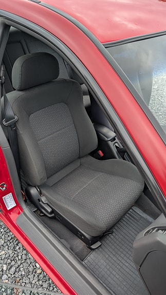 Mazda 323F 12 of 16