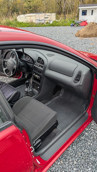 Mazda 323F 11 of 16