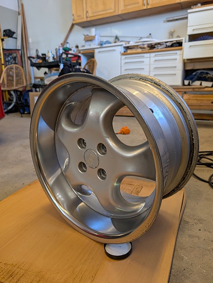 Mazda 323F 15 of 16