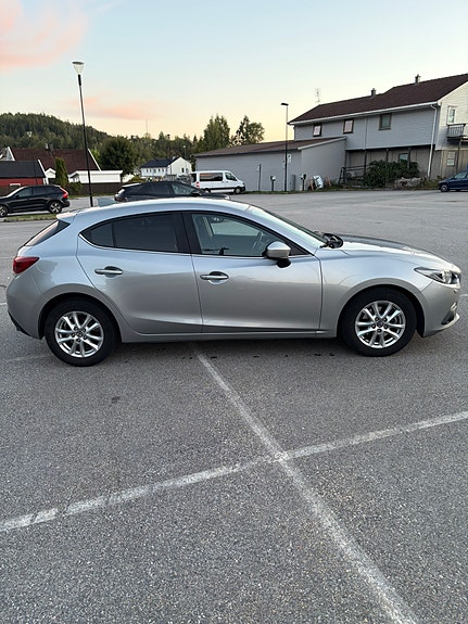 Mazda 3 3 of 23