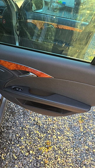 Mercedes-Benz E220 d 12 of 24