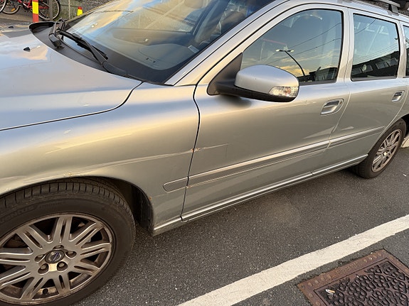 Volvo V70 16 of 17