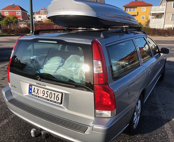 Volvo V70 11 of 17