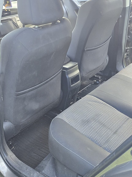 Toyota Auris 15 of 29