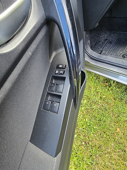 Toyota Auris 19 of 29