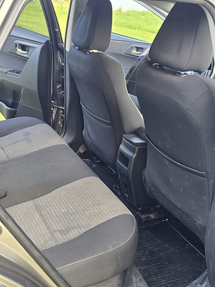 Toyota Auris 11 of 29