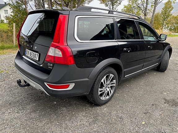 Volvo XC70 4 of 27