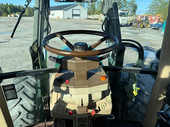 John Deere 6310 18 of 20