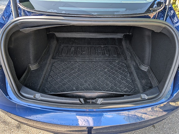 Tesla Model 3 16 of 30