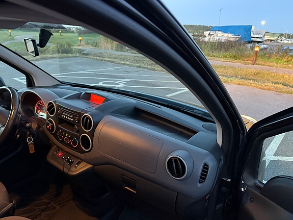 Peugeot Partner 15 of 23