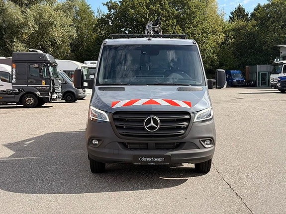 Mercedes-Benz sprinter 519 8 of 21