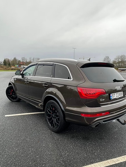Audi Q7 5 of 16
