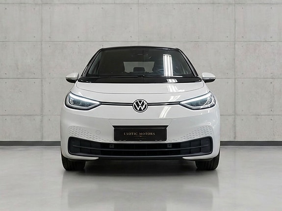 Volkswagen ID.3 2 of 26