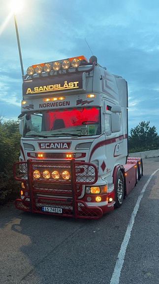 Scania R620 2 of 9