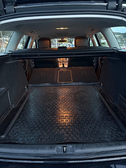 Volkswagen Passat 17 of 24
