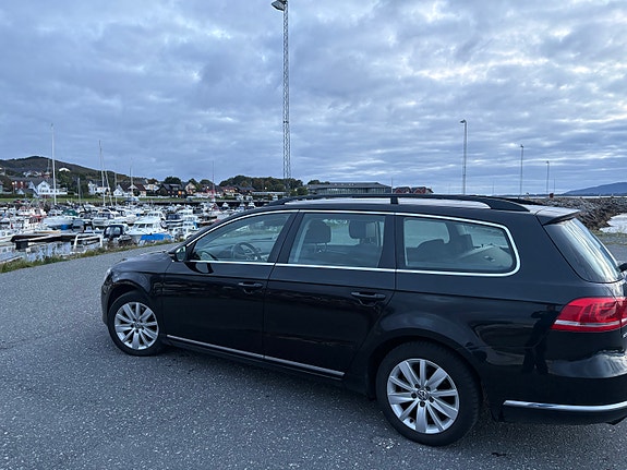 Volkswagen Passat 6 of 24