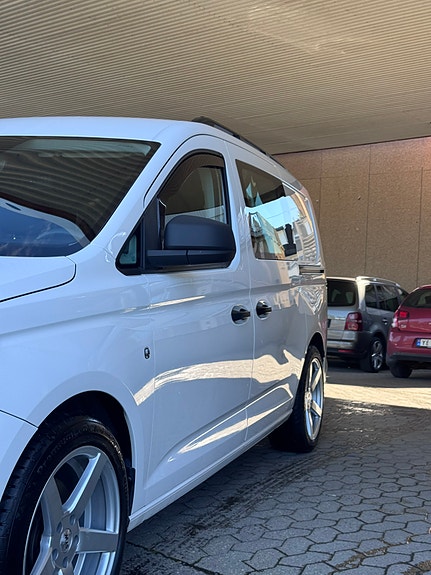 Volkswagen Caddy Maxi 10 of 14