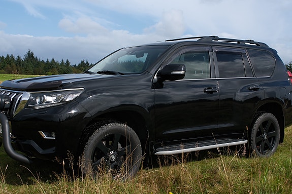 Toyota Land Cruiser 4 of 21