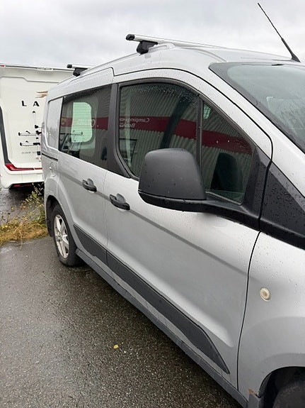 Ford Transit Connect 14 of 17