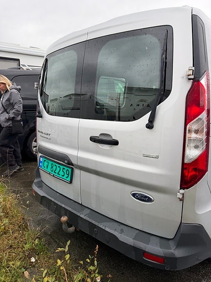 Ford Transit Connect 12 of 17